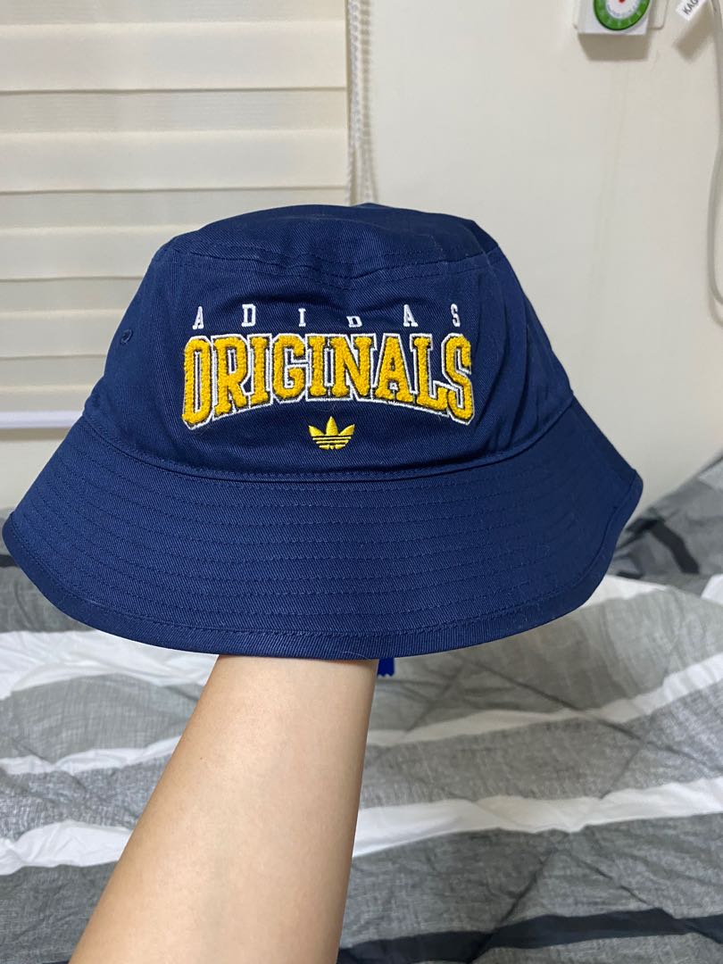 ORIGINAL ADIDAS BUCKET HAT (UNISEX), Men's Fashion, Watches