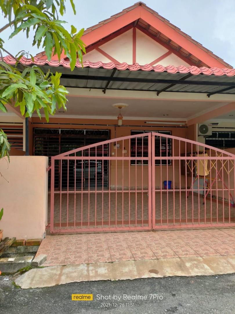 rumah teres gambang damai - Blake Oliver