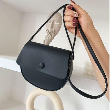 High Quality Korean Leather Ladies Sling Bag Shell Bags Women (Black) PRE  ORDER, Women's Fashion, Bags & Wallets, Beach Bags on Carousell