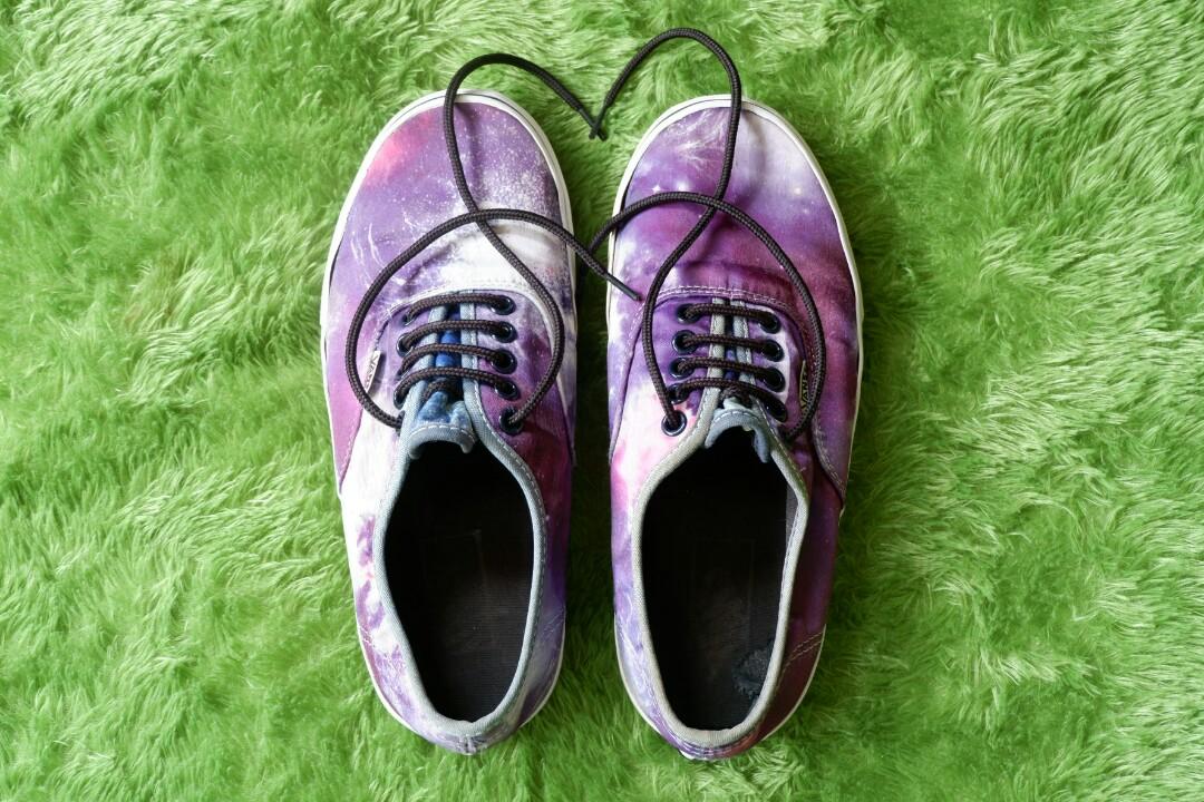 Vans galaxy hotsell hijau