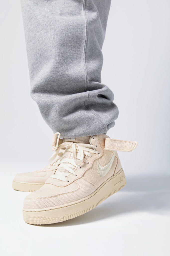 Stüssy x Nike Air Force 1 '07 Mid SP, 她的時尚, 鞋, 運動鞋在旋轉拍賣