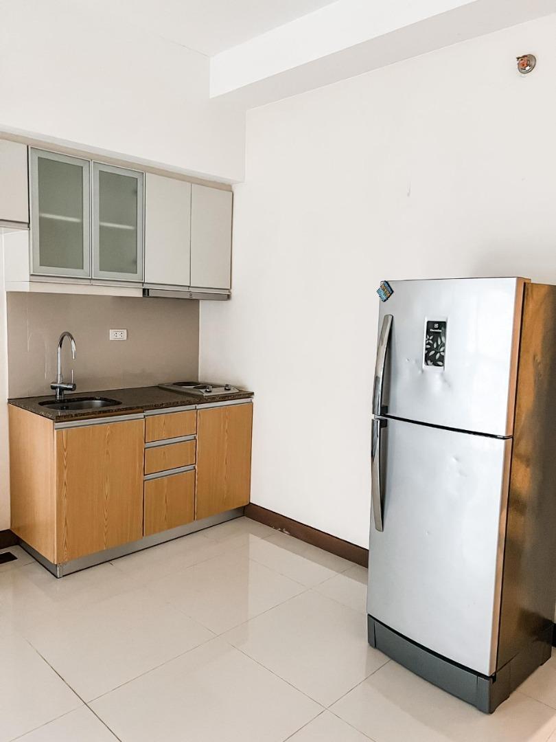 STUDIO UNIT FOR SALE AT THE VICEROY TOWER 1 MCKINLEY HILL TAGUIG