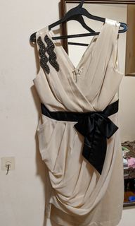 (Category: ) located in . Submitted by meileees2 (Listing ID 1174655306, Image 1). Description: .