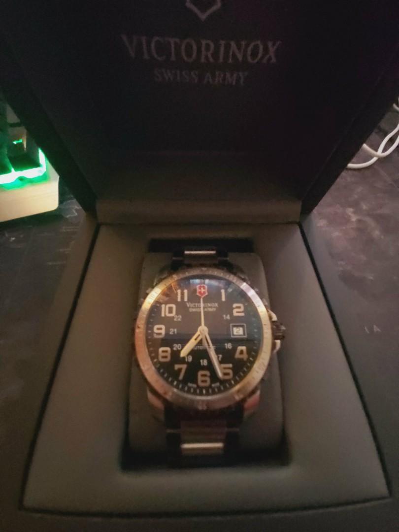 Victorinox Swiss Army Alpnach Automatic Luxury Watches on Carousell