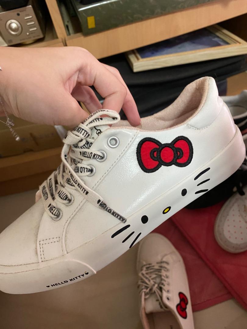 Zara hello sales kitty sneakers