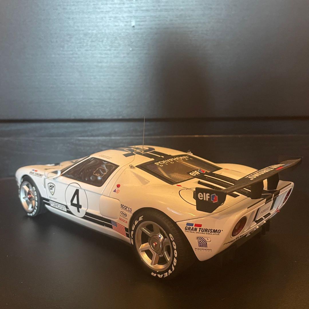 Diecast model cars Ford GT 1/18 Autoart lm spec race car # 4 