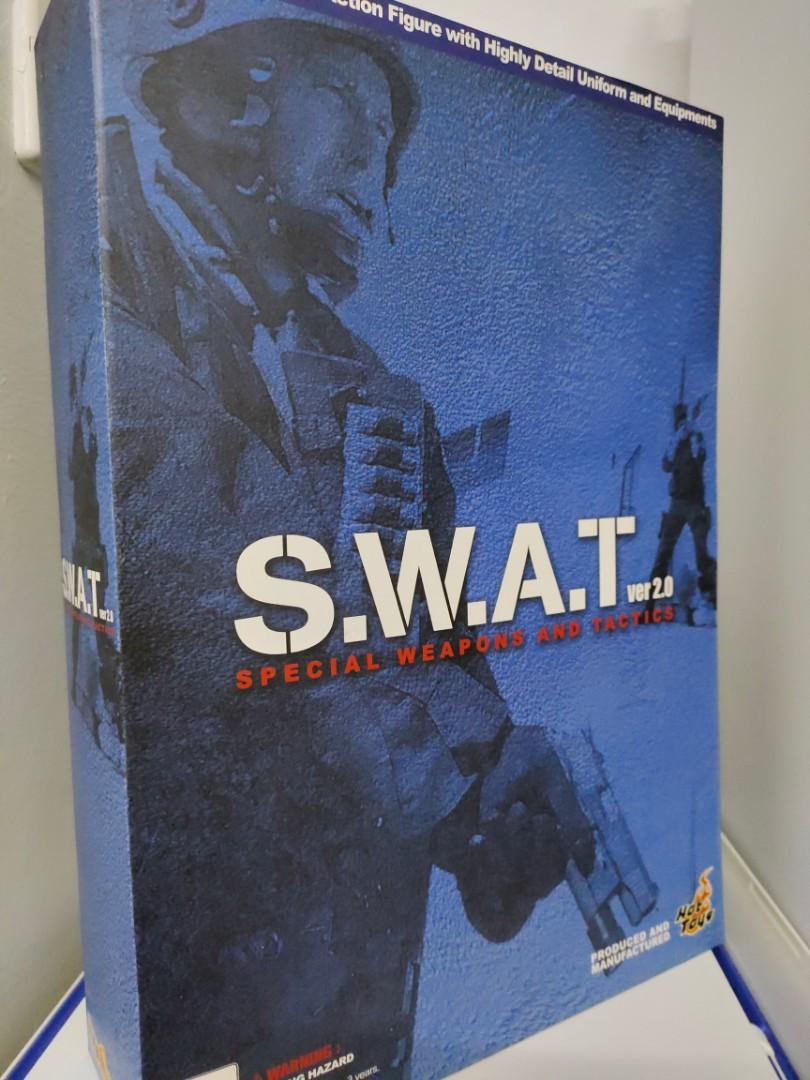1/6 hot toys military swat ver 2.0, Hobbies & Toys