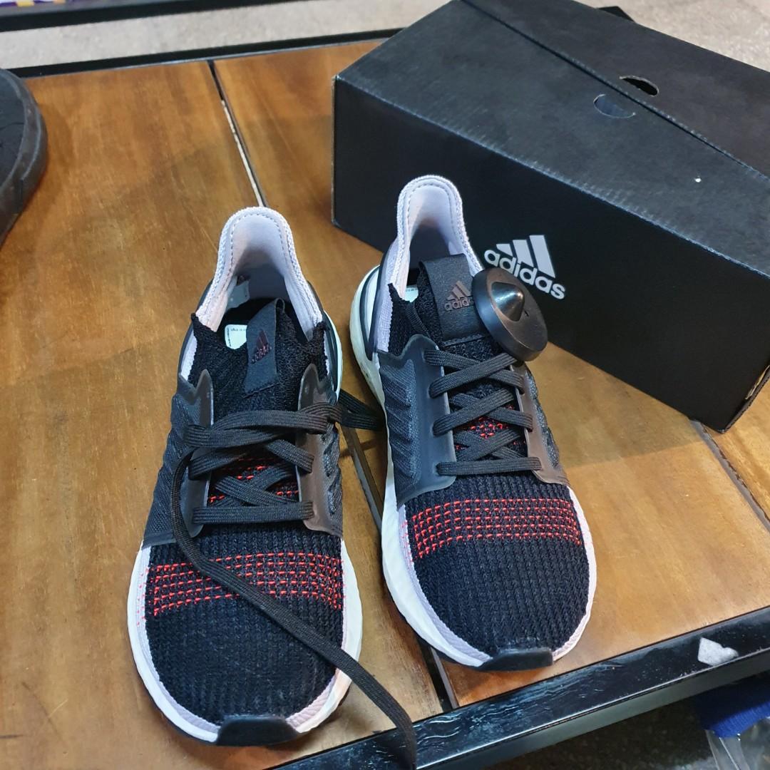 Adidas Ultraboost 19 Wmns Original EF1625 Fesyen Pria Sepatu Sneakers di Carousell