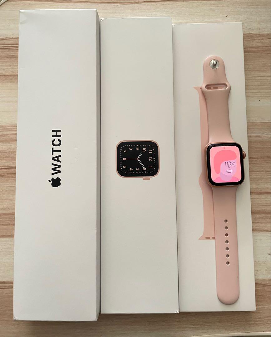 Apple Watch SE 44mm Pink Sand Rose Gold Men s Fashion Watches