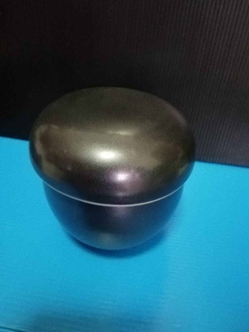 Ceramic Diffuse Cup (Category: Vintage Collectibles) located in Singapore. Submitted by musicdolly (Listing ID 1174709475, Image 1). Description: Diameter 3.5 inches Height 3 inches wh.