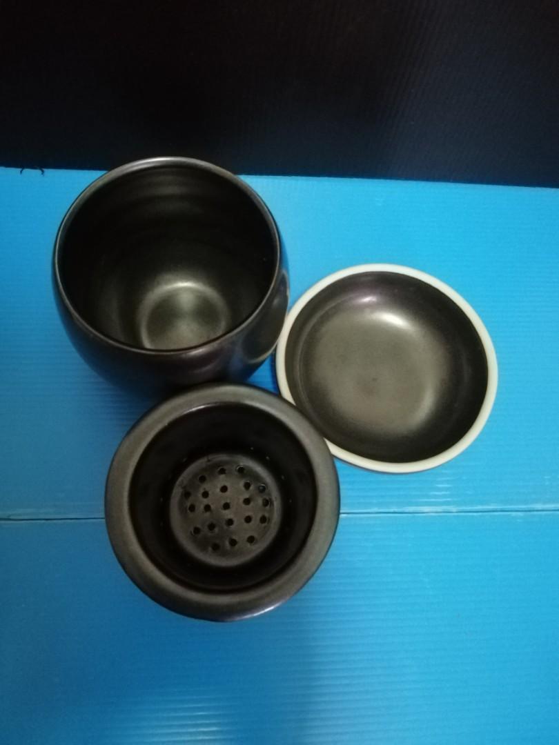 Ceramic Diffuse Cup (Category: Vintage Collectibles) located in Singapore. Submitted by musicdolly (Listing ID 1174709475, Image 3). Description: Diameter 3.5 inches Height 3 inches wh.