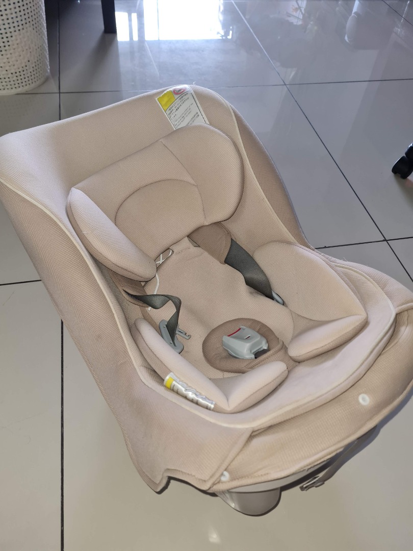 Combi Coccoro 0 18KG Car Seat Hazelnut Babies Kids Going Out