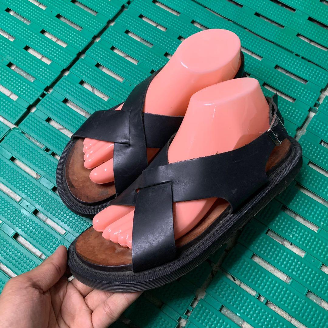 Dr martens flip flops mens outlet