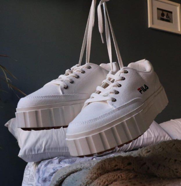 Fila Sandblast Platform Sneakers Size 7, Women's Fashion, Footwear, Sneakers  on Carousell