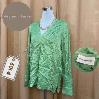 (Category: ) located in . Submitted by stylecouture (Listing ID 1174851469, Image 1). Description: .