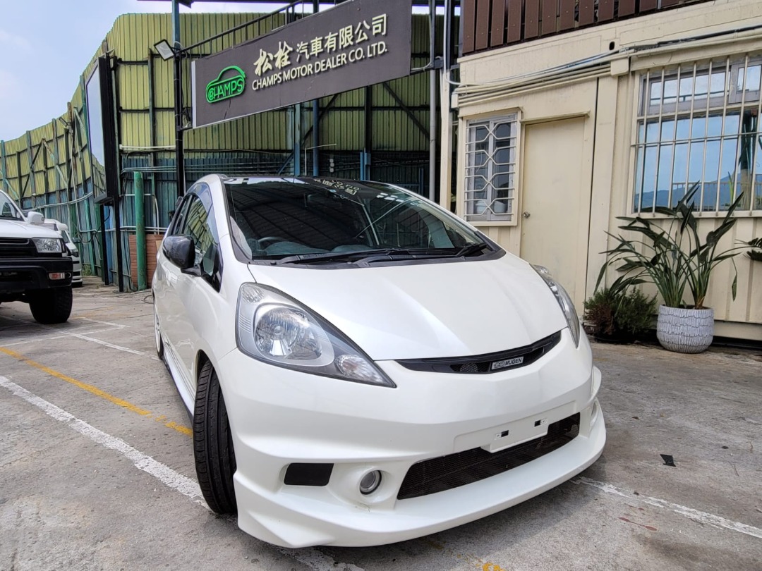 Honda Fit Rs Auto 車 車輛放售on Carousell