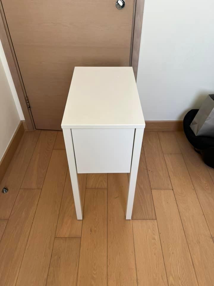 IKEA bedside table, 傢俬＆家居, 傢俬, 其他家居傢俬 Carousell