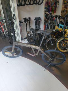 Java Aria 11 Speed Carbon Tri-Spoke Wheels