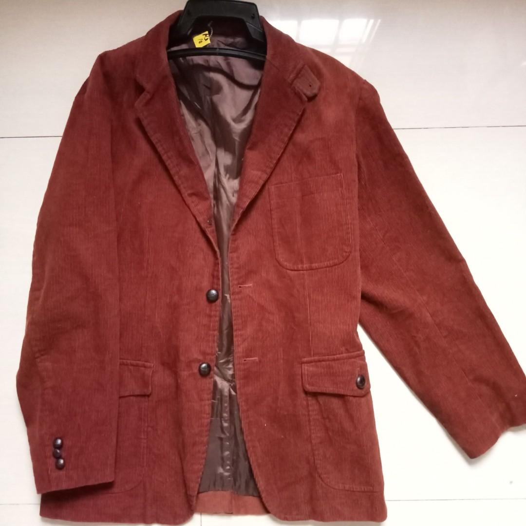 Crocodile jacket, Men's Fashion, Coats, Jackets and Outerwear on Carousell