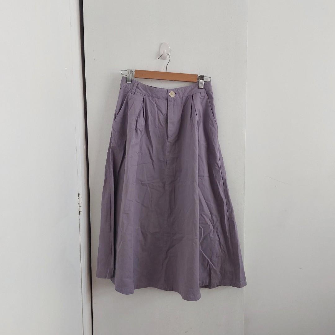 Lilac purple Maxi Skirt (Category: Skirts) located in Angeles City. Submitted by greensstuff (Listing ID 1174797673, Image 1). Description: Very high quality and in great condition! waist: 28" length: 30.5" DM for more info 😊.