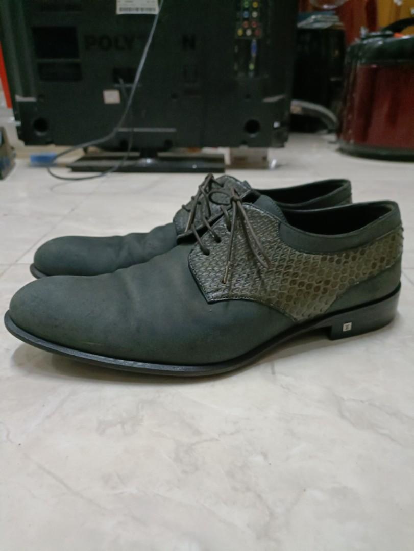 Jual Sale Sepatu Pria Sneakers Lv Original Authentic di lapak