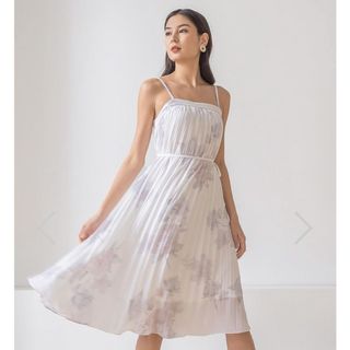 (Category: ) located in . Submitted by cherrrbuys (Listing ID 1174799275, Image 1). Description: .