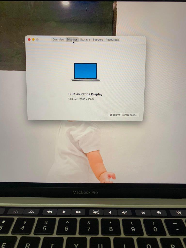 Macbook Pro 2020 (Category: Laptops & Notebooks) located in Balingasag. Submitted by eyenfamous16 (Listing ID 1174754448, Image 3). Description: Macbook Pro 2020 (13 inches) Quad-Core , 16Gb RAM and 1TB storage complete box and charger Bought last November 2021.