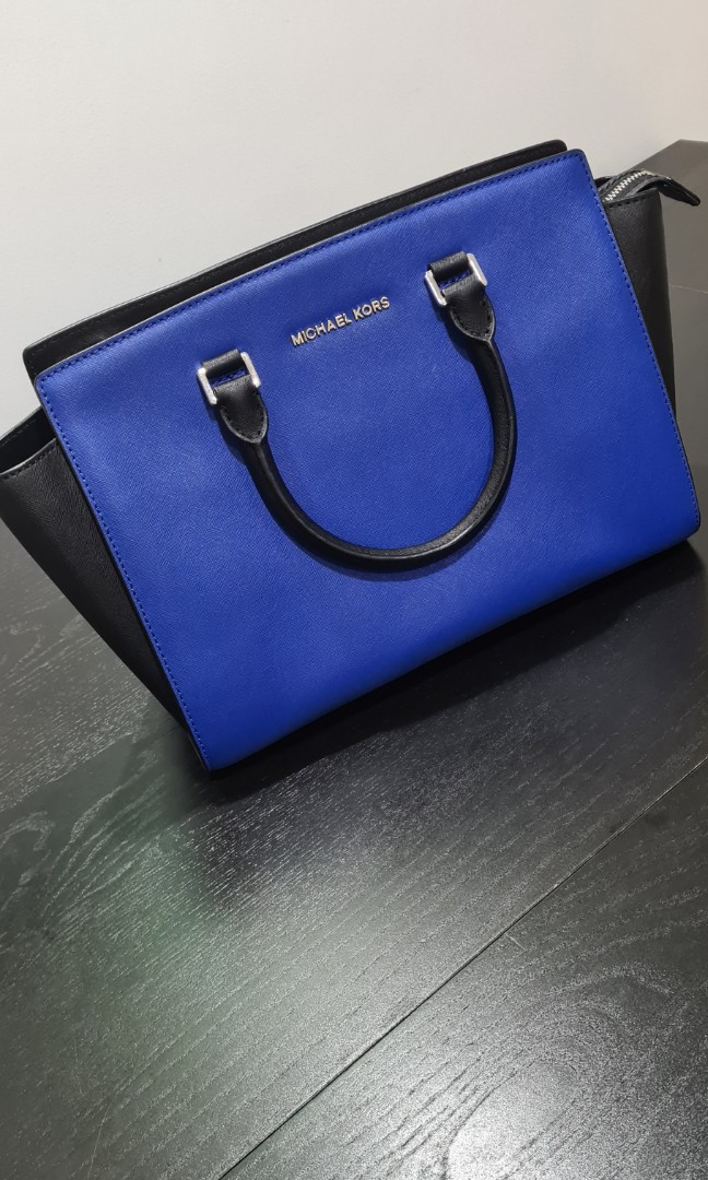 Michael Kors blue bag, Women's Fashion, Bags & Wallets, Shoulder Bags on  Carousell