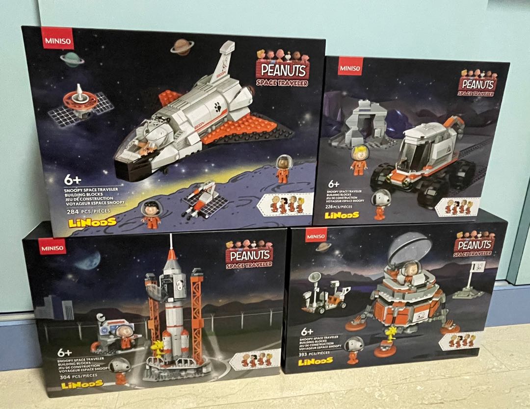 miniso snoopy lego