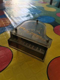 Musical box/piano