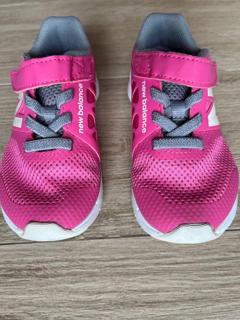 Girls pink sale new balance