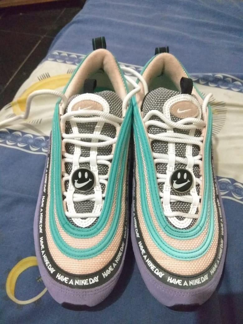 air max 200 have a nike day
