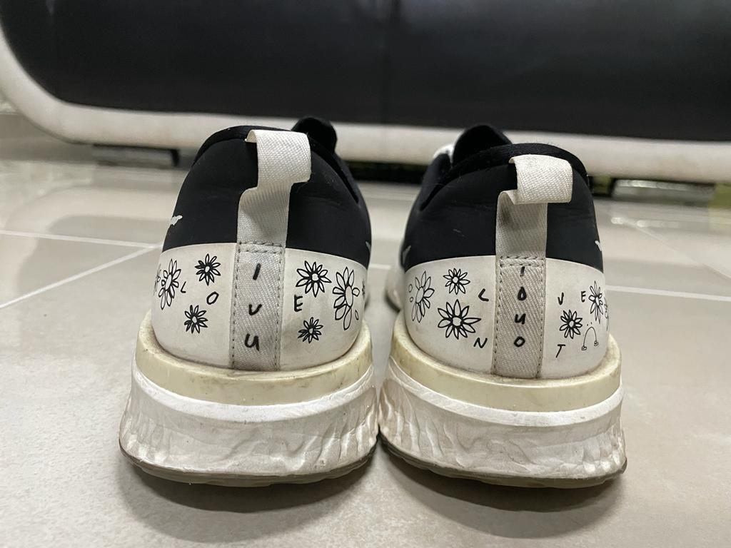 Nike epic react 85 store