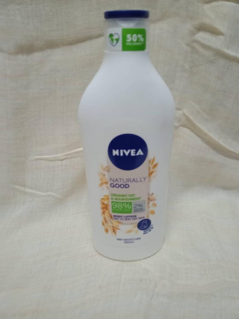 Nivea Body Lotion Organic Oat & Nourishment 350ml, Beauty & Personal