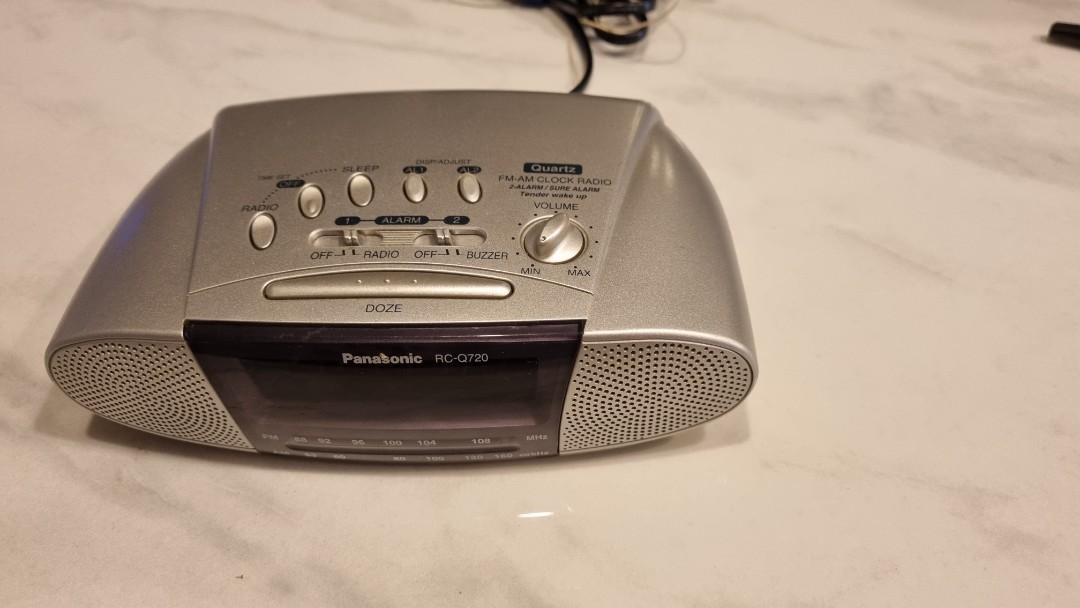 Panasonic bedside alarm clock radio RCQ720, Mobile Phones & Gadgets, Other Gadgets on Carousell