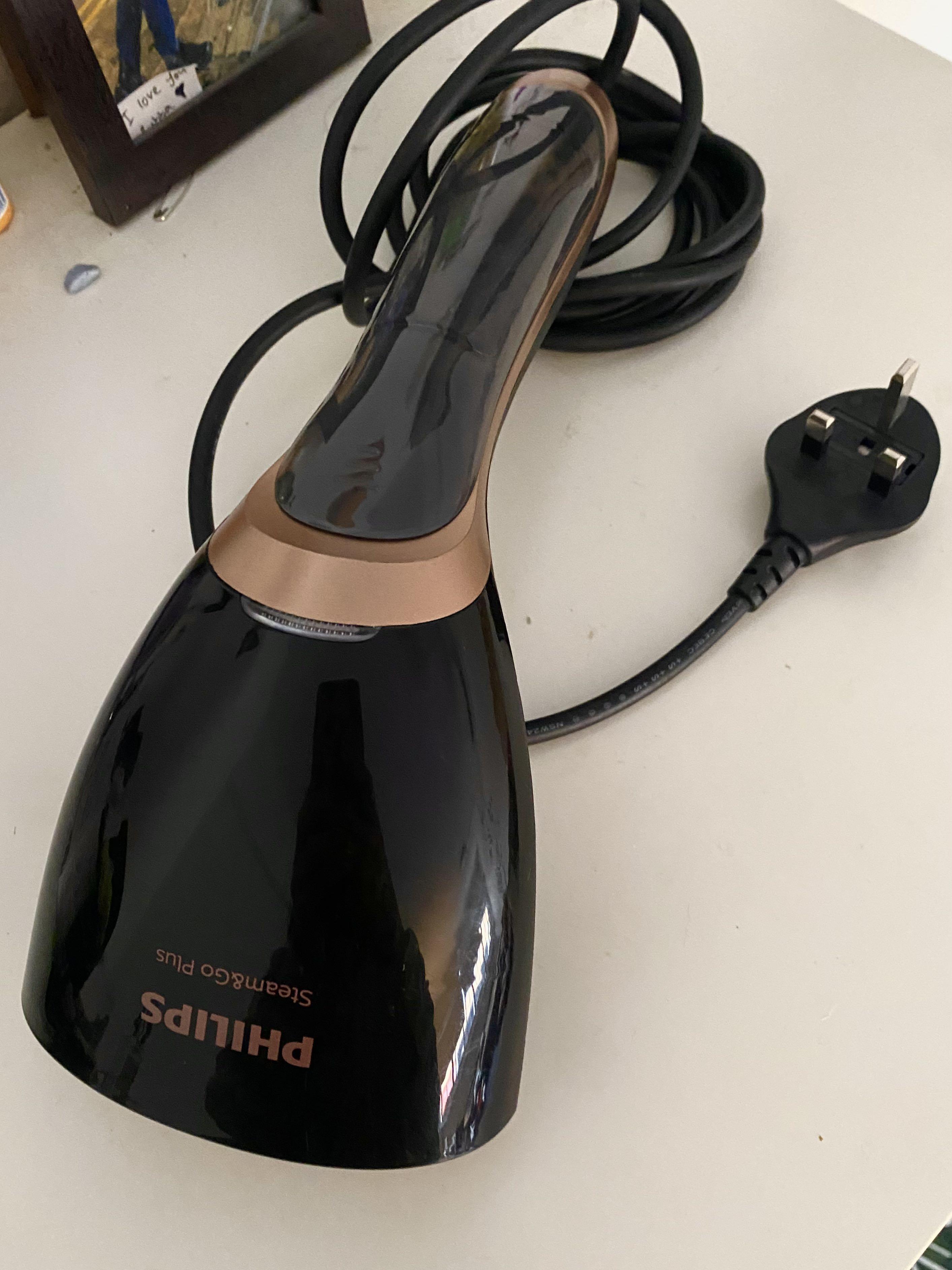 PHILIPS Handheld Steamer! Urgent Sale! (Steam&Go), TV & Home Appliances