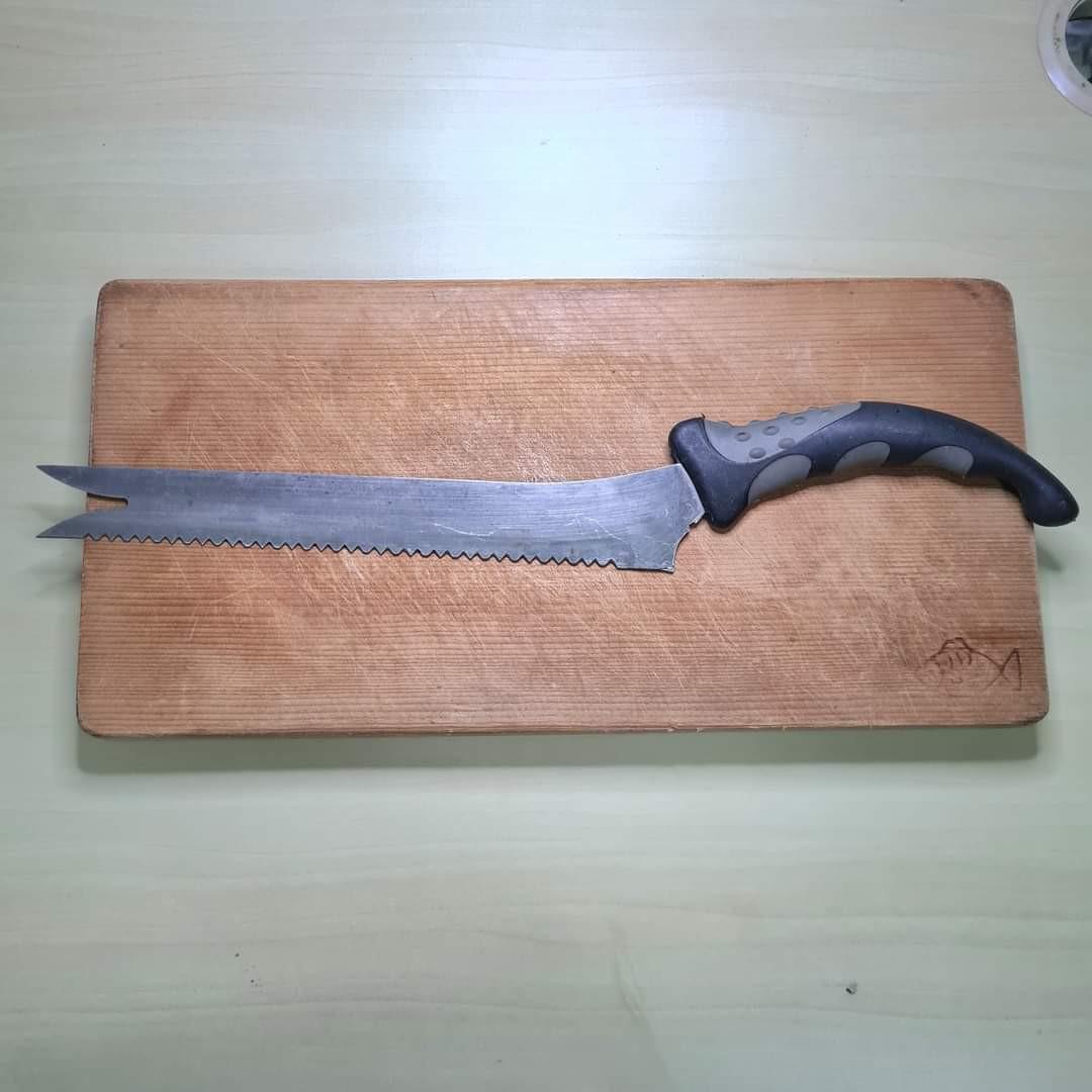 SWISS SWORD Stainless Steel Kitchen Knives Bundle (Category: Knives & Chopping Boards) located in Malolos. Submitted by jestrelita (Listing ID 1174731196, Image 3). Description: SWISS SWORD Stainless Steel Kitchen Knives Bundle P1200 - with solid wood chopping board - L36 x W18 x T3cm - slightly used - almost new - hard plastic handles - minimal scratch only - good condition.