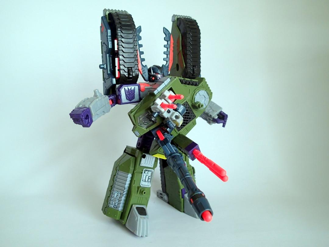 Transformers Armada Tidal Wave and Megatron with MiniCon Figures