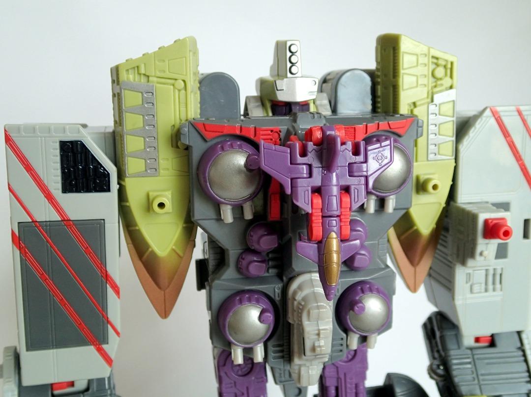 Transformers Armada Tidal Wave and Megatron with MiniCon Figures