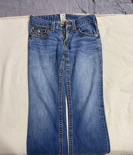 (Category: ) located in . Submitted by shoptillyoudrop2 (Listing ID 1174853258, Image 1). Description: .
