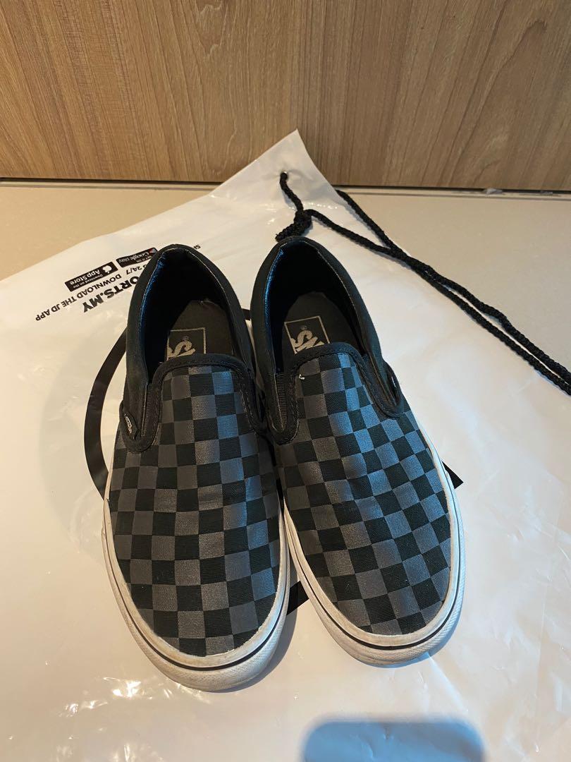 Grey checkerboard vans slip on online