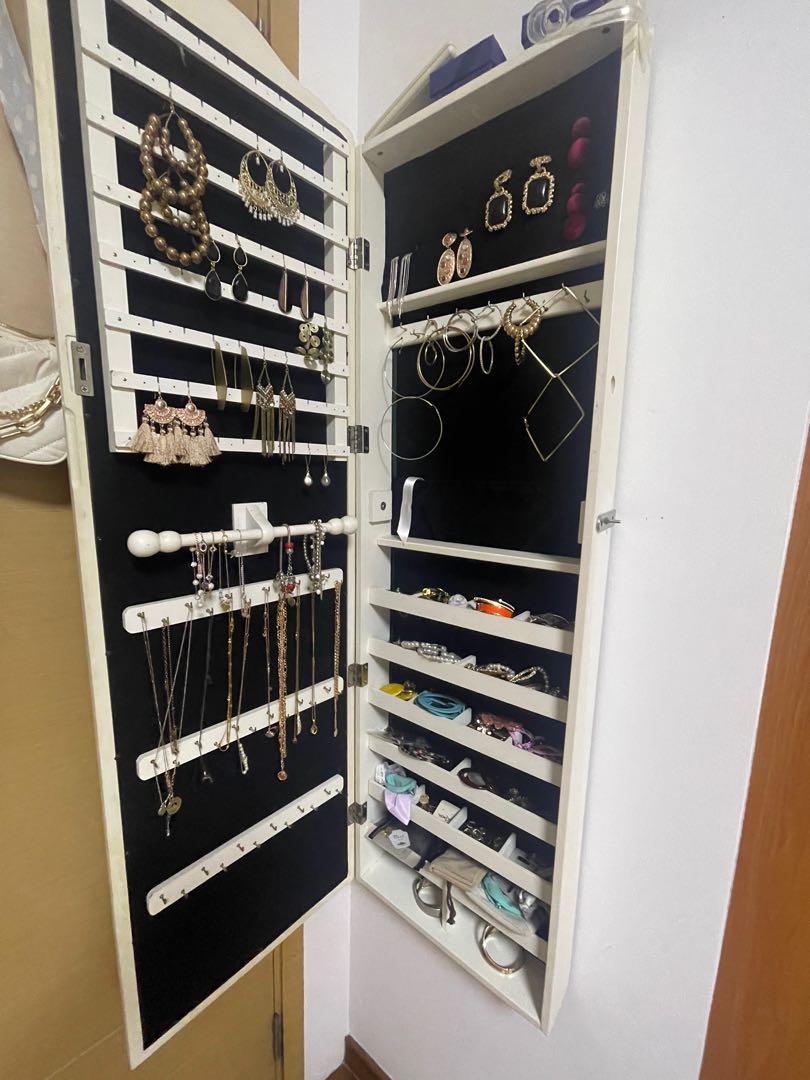 Wall hanging jewellery Furniture & Home Living, Furniture