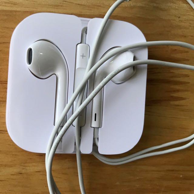 Harga earphone original iphone outlet