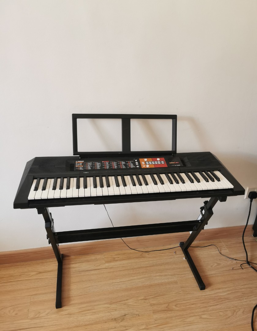 Yamaha Keyboard, Hobbies & Toys, Music & Media, Musical Instruments on Carousell