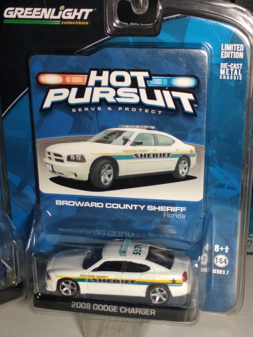 1:64 Greenlight Hot Pursuit Diecast Police Cars, Hobbies  Toys, Toys   Games on Carousell