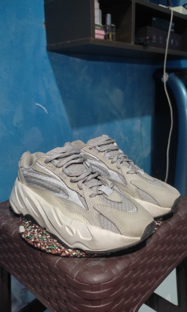 Adidas Yeezy Boost 700 V2 Static Size 36, Fesyen Wanita ...