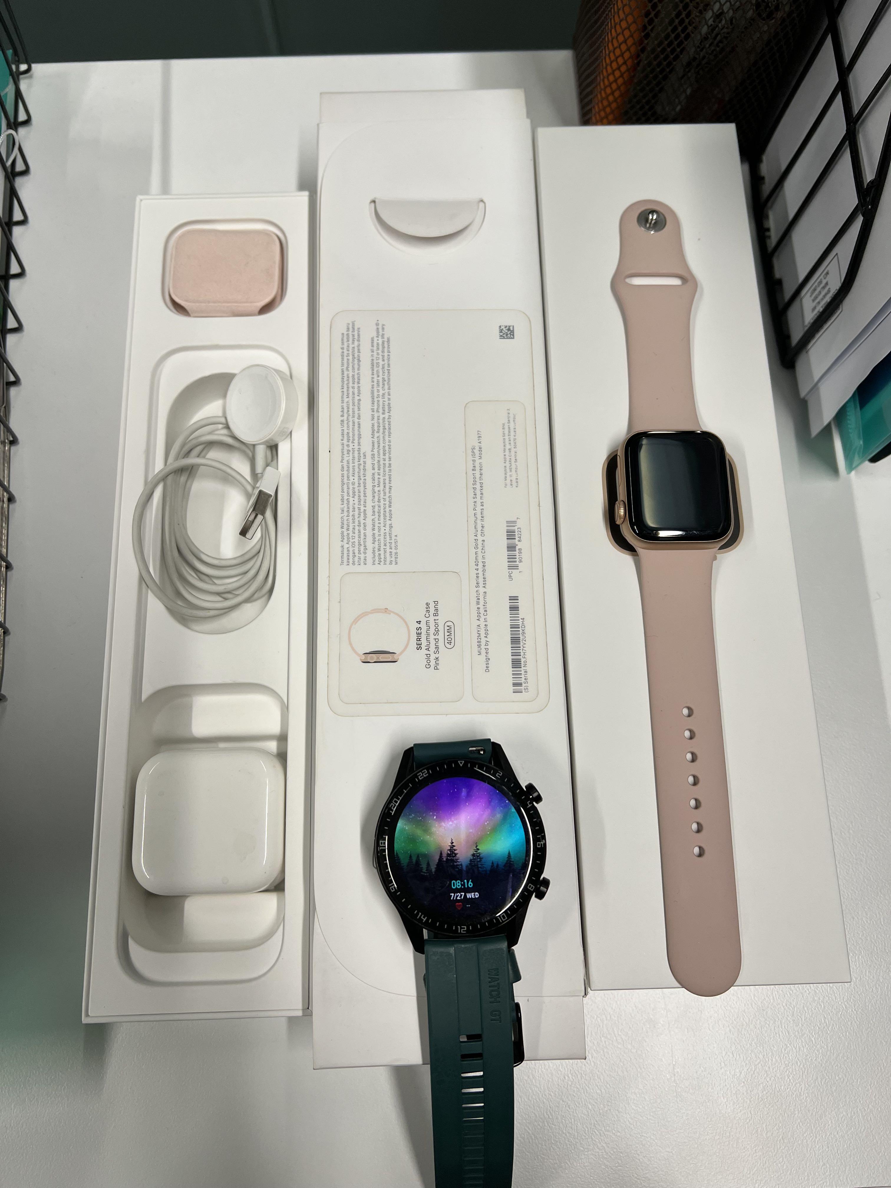 Apple watch s4 best sale 40mm gold pink band