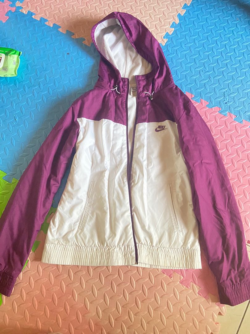 AUTHENTIC NIKE WINDBREAKER JACKET 