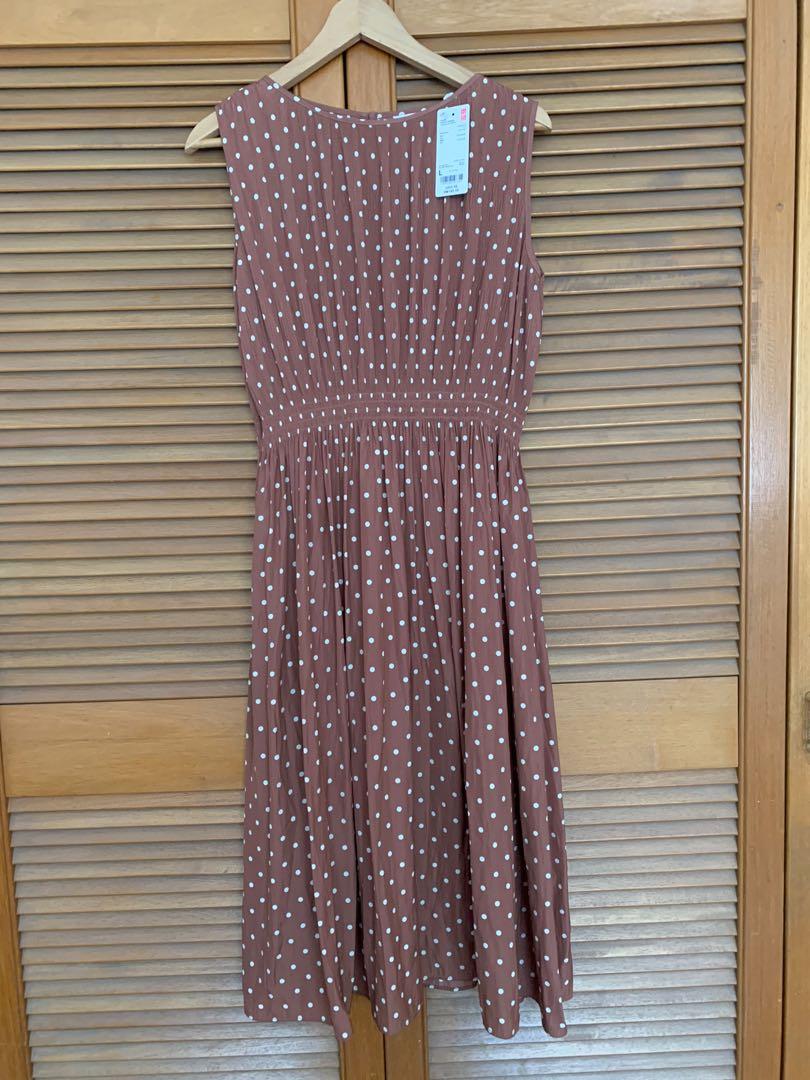 BNWT] Uniqlo polka dot brown dress, Women's Fashion, Dresses & Sets, Dresses  on Carousell
