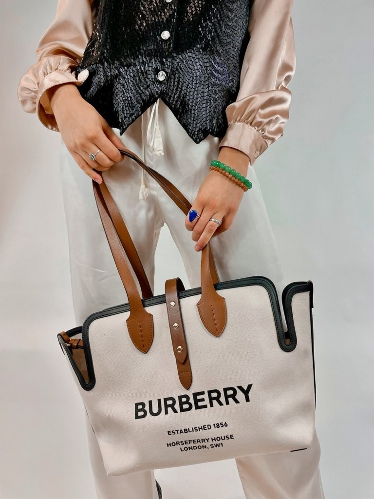 Burberry Logo Tote canvas with leather trim, medium white, Luxury, Bags &  Wallets on Carousell